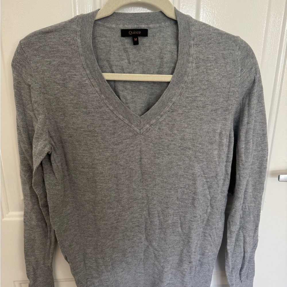 Quince Women's Heather Gray V-Neck Sweater
